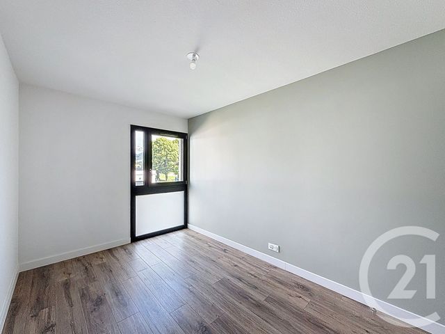 Appartement à vendre - 4 pièces - 84.45 m2 - TANINGES - 74 - RHONE-ALPES - Century 21 Vilminot Immobilier