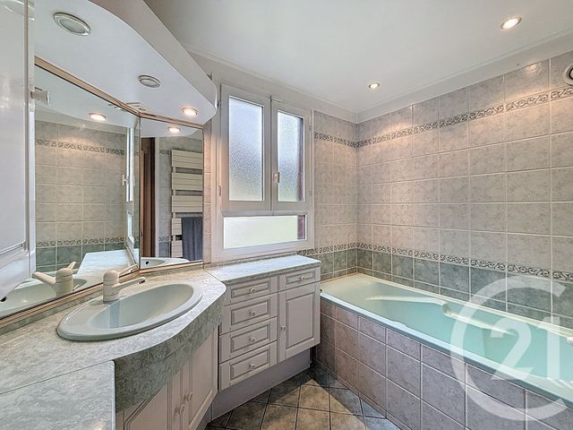 maison à vendre - 7 pièces - 148.0 m2 - TANINGES - 74 - RHONE-ALPES - Century 21 Vilminot Immobilier