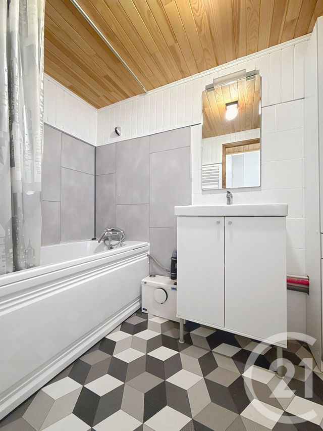 maison à vendre - 5 pièces - 118.0 m2 - TANINGES - 74 - RHONE-ALPES - Century 21 Vilminot Immobilier