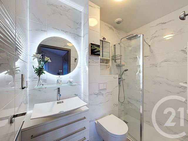 Appartement F4 à vendre - 5 pièces - 104.68 m2 - TANINGES - 74 - RHONE-ALPES - Century 21 Vilminot Immobilier