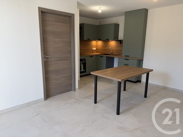 Appartement T2 à louer - 2 pièces - 46.59 m2 - TANINGES - 74 - RHONE-ALPES - Century 21 Vilminot Immobilier
