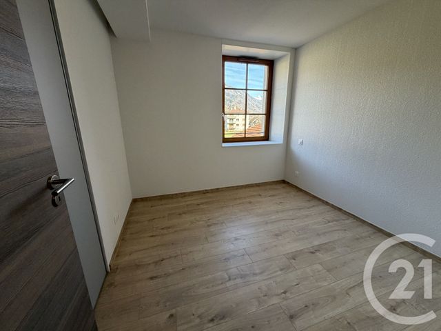 Appartement T3 à louer - 3 pièces - 51.06 m2 - TANINGES - 74 - RHONE-ALPES - Century 21 Vilminot Immobilier
