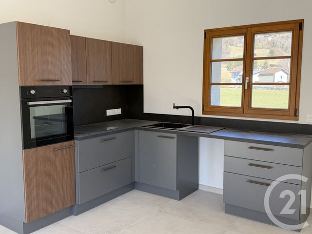 Appartement à louer - 3 pièces - 46.55 m2 - TANINGES - 74 - RHONE-ALPES - Century 21 Vilminot Immobilier