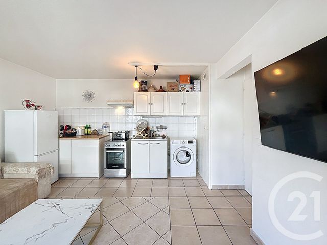 Appartement T2 à vendre - 2 pièces - 29.0 m2 - CLUSES - 74 - RHONE-ALPES - Century 21 Vilminot Immobilier