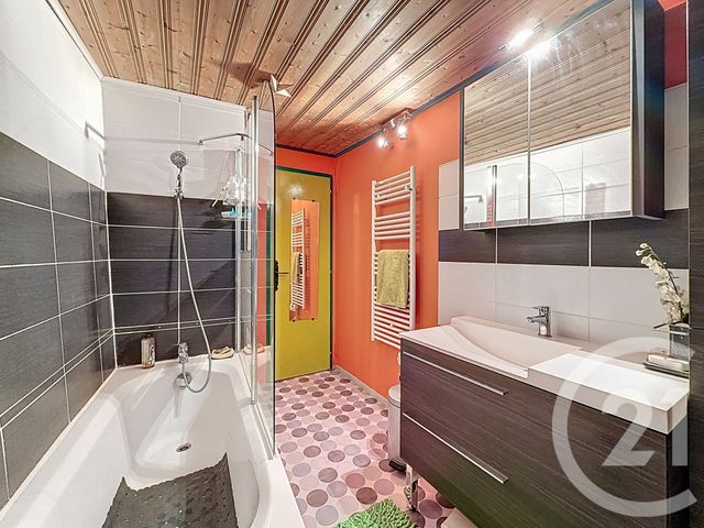 Appartement à vendre - 6 pièces - 137.0 m2 - TANINGES - 74 - RHONE-ALPES - Century 21 Vilminot Immobilier