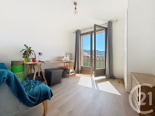 Appartement F4 à vendre - 4 pièces - 76.0 m2 - TANINGES - 74 - RHONE-ALPES - Century 21 Vilminot Immobilier