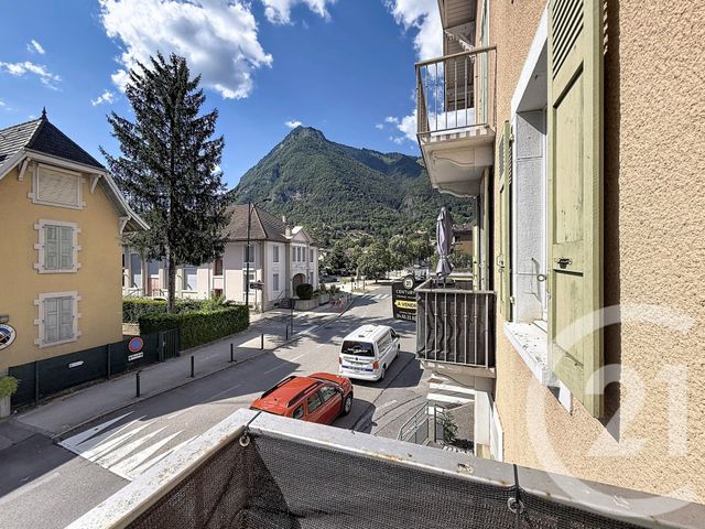 Appartement à vendre - 3 pièces - 68.51 m2 - TANINGES - 74 - RHONE-ALPES - Century 21 Vilminot Immobilier