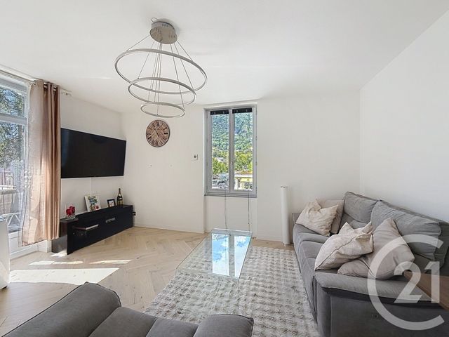 Appartement à vendre - 3 pièces - 68.51 m2 - TANINGES - 74 - RHONE-ALPES - Century 21 Vilminot Immobilier