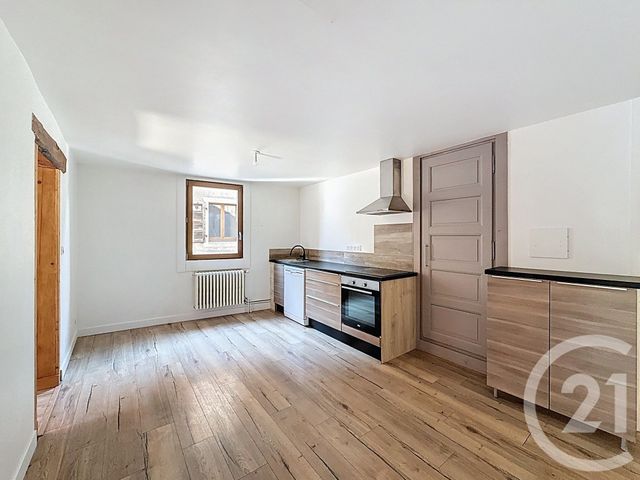 Appartement T5 à louer - 6 pièces - 133.0 m2 - TANINGES - 74 - RHONE-ALPES - Century 21 Vilminot Immobilier
