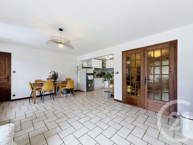 Appartement T4 à vendre - 4 pièces - 98.0 m2 - TANINGES - 74 - RHONE-ALPES - Century 21 Vilminot Immobilier