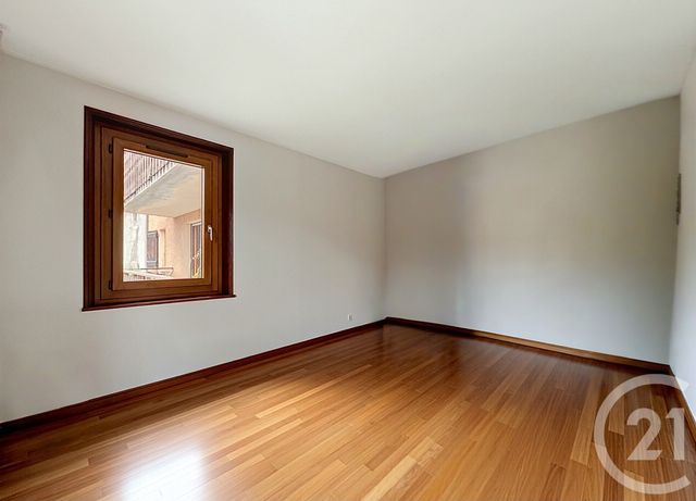 Appartement T4 à vendre - 4 pièces - 98.0 m2 - TANINGES - 74 - RHONE-ALPES - Century 21 Vilminot Immobilier