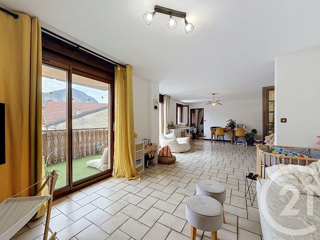 Appartement T4 à vendre - 4 pièces - 98.0 m2 - TANINGES - 74 - RHONE-ALPES - Century 21 Vilminot Immobilier