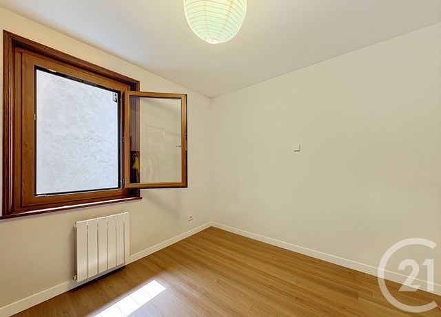 Appartement T4 à vendre - 4 pièces - 98.0 m2 - TANINGES - 74 - RHONE-ALPES - Century 21 Vilminot Immobilier