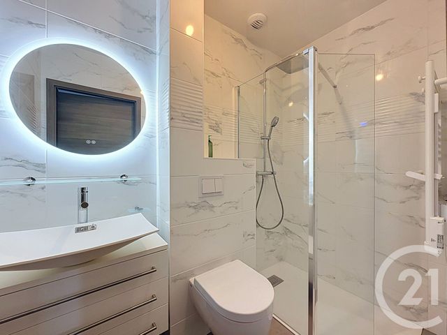 Appartement F4 à vendre - 5 pièces - 104.68 m2 - TANINGES - 74 - RHONE-ALPES - Century 21 Vilminot Immobilier