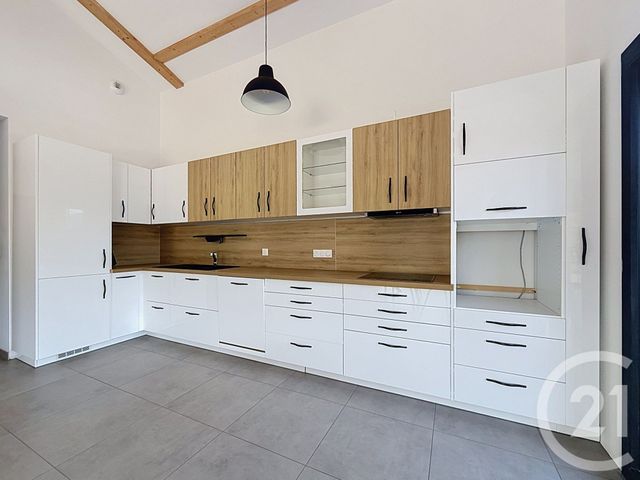 Appartement F4 à vendre - 5 pièces - 104.68 m2 - TANINGES - 74 - RHONE-ALPES - Century 21 Vilminot Immobilier
