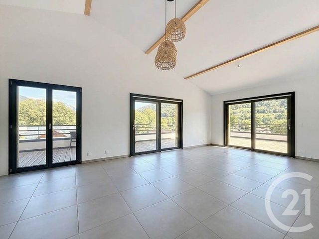 Appartement F4 à vendre - 5 pièces - 104.68 m2 - TANINGES - 74 - RHONE-ALPES - Century 21 Vilminot Immobilier