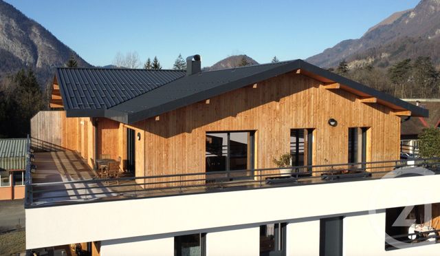 Appartement F4 à vendre - 5 pièces - 104.68 m2 - TANINGES - 74 - RHONE-ALPES - Century 21 Vilminot Immobilier