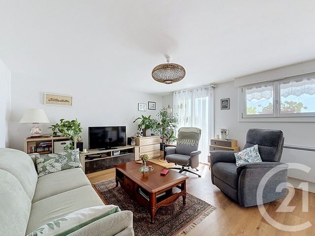 Appartement à vendre - 2 pièces - 52.53 m2 - CHATILLON SUR CLUSES - 74 - RHONE-ALPES - Century 21 Vilminot Immobilier