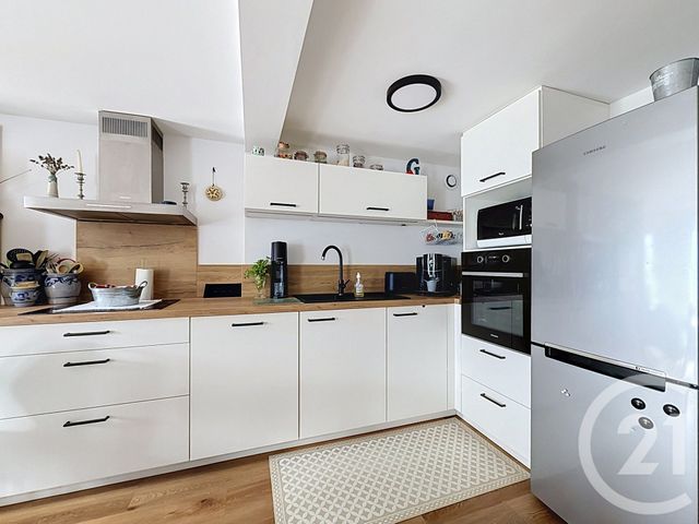 Appartement à vendre - 2 pièces - 52.53 m2 - CHATILLON SUR CLUSES - 74 - RHONE-ALPES - Century 21 Vilminot Immobilier