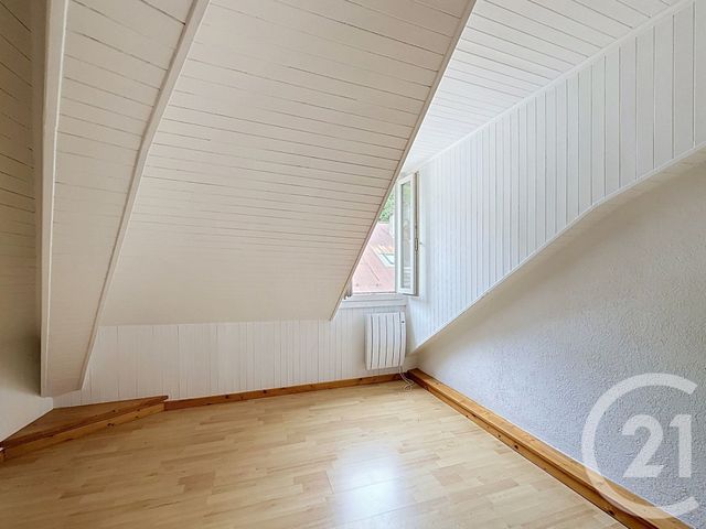 Appartement à vendre - 2 pièces - 27.4 m2 - TANINGES - 74 - RHONE-ALPES - Century 21 Vilminot Immobilier