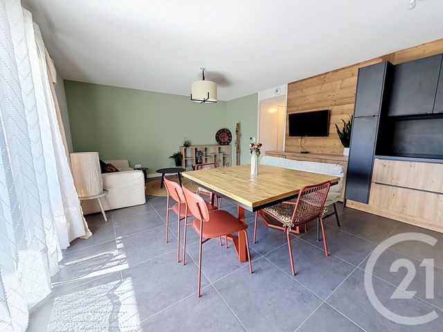 Appartement F4 à louer - 4 pièces - 84.45 m2 - TANINGES - 74 - RHONE-ALPES - Century 21 Vilminot Immobilier